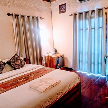 Ireenkevin Guesthouse Luang Prabang Dış mekan fotoğraf