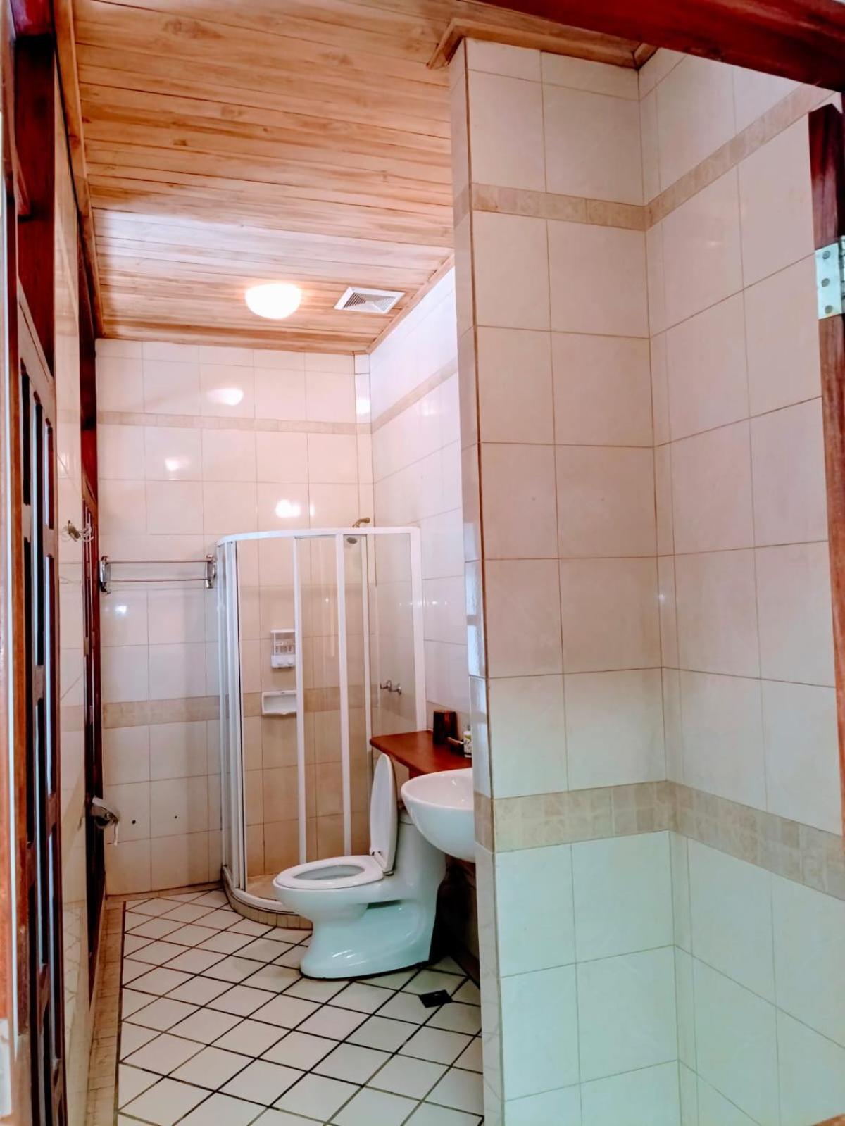 Ireenkevin Guesthouse Luang Prabang Dış mekan fotoğraf