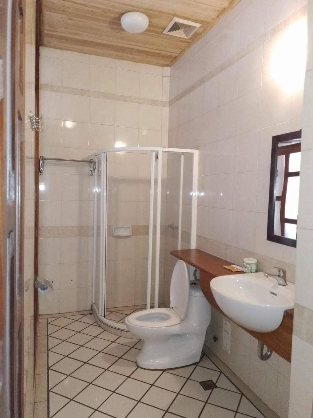 Ireenkevin Guesthouse Luang Prabang Dış mekan fotoğraf